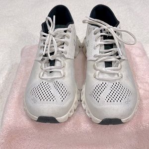 ON tennis shoes size 8